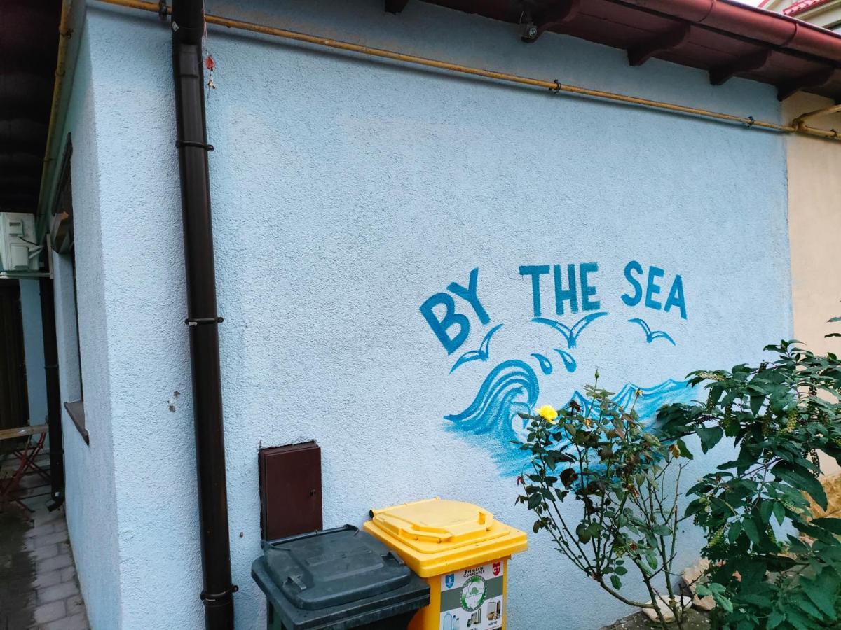 Ivavev Is Us Bythesea Constanţa Exterior foto